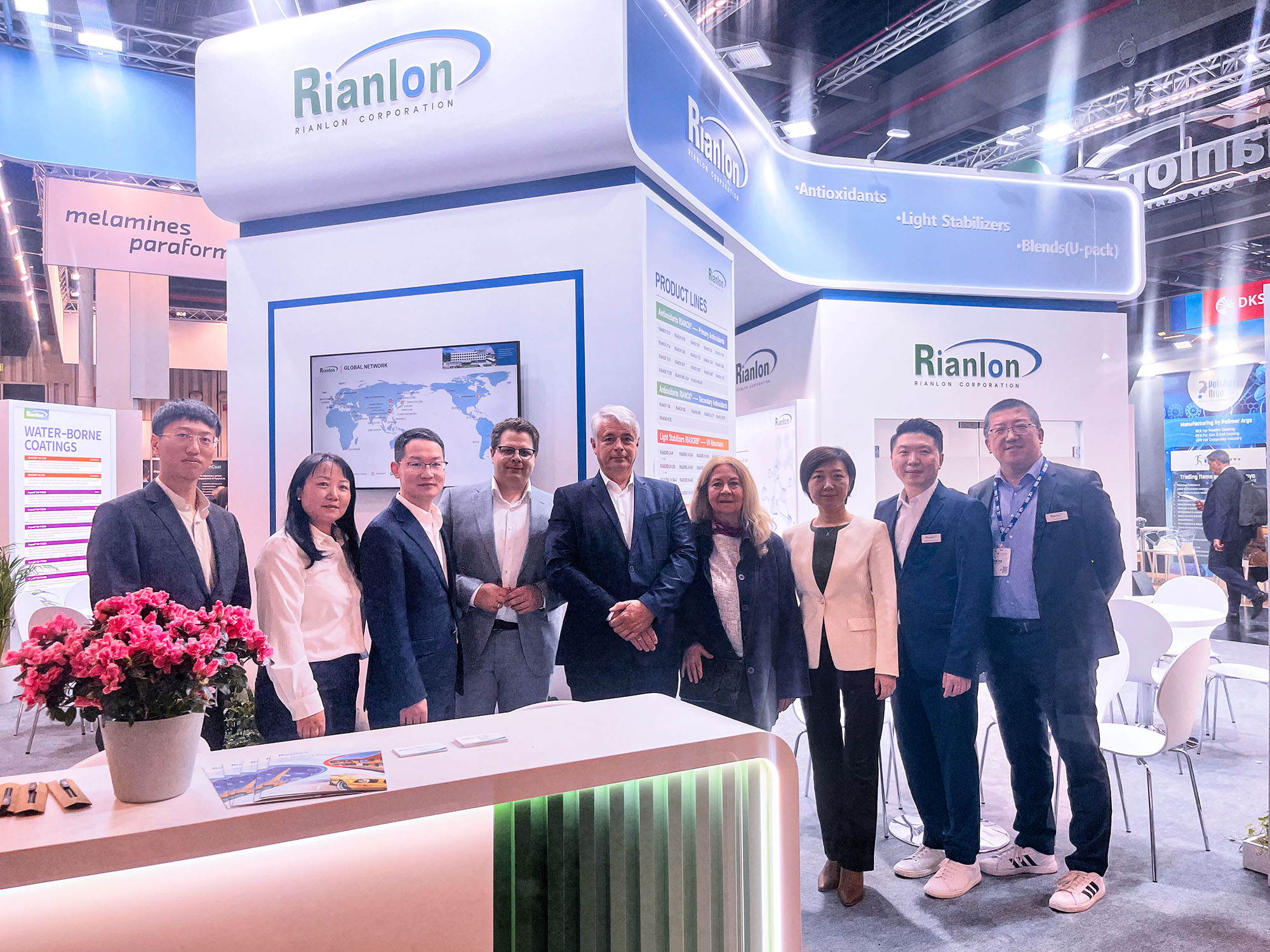 Rianlon at ECS2025-4.jpg